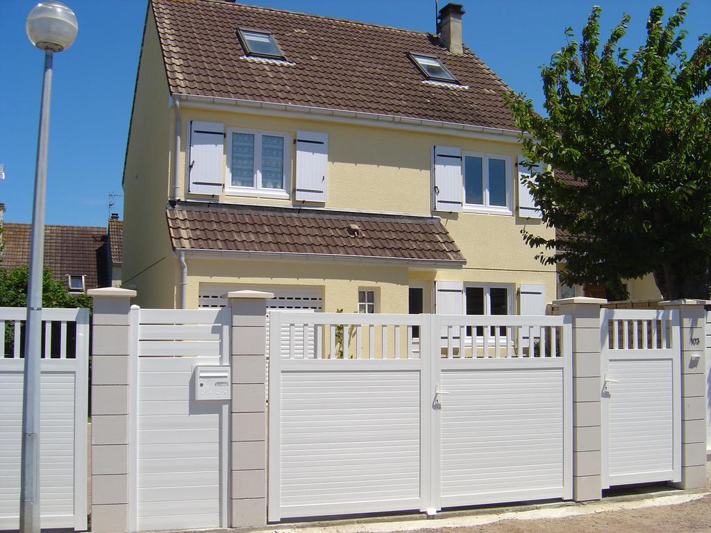 Gite De Eric Et Rose Bernières-sur-Mer Esterno foto